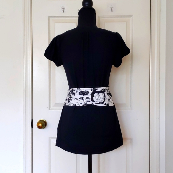 NWT. The Limited Rayon and Spandex Short Sleeve Tee with floral design tie. - Picture 2 of 4